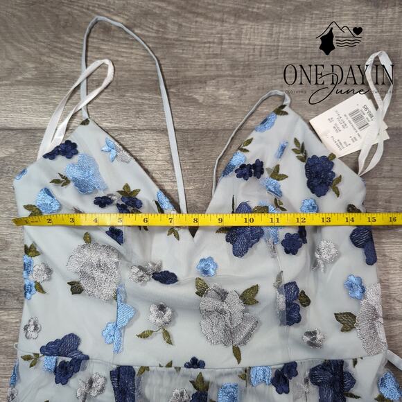 David's Bridal Floral Layered Mesh Sweetheart Maxi Dress Size 8 - Picture 5 of 7